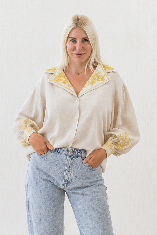 Blusa beige bordada artesanal mujer | SEROTONIN Calpe