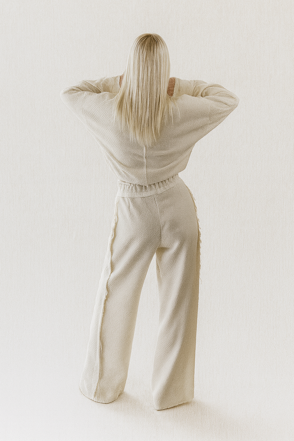 Conjunto triple mujer beige con pantalón, camiseta y chaqueta SEROTONIN