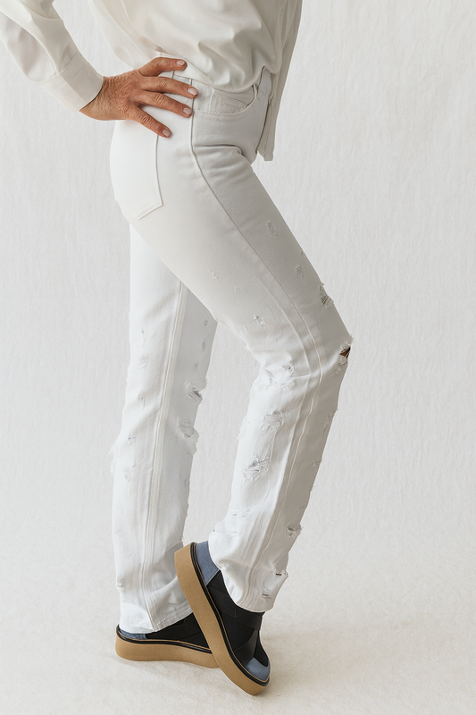 Jeans mujer blancos rasgados rectos de tiro alto | SEROTONIN