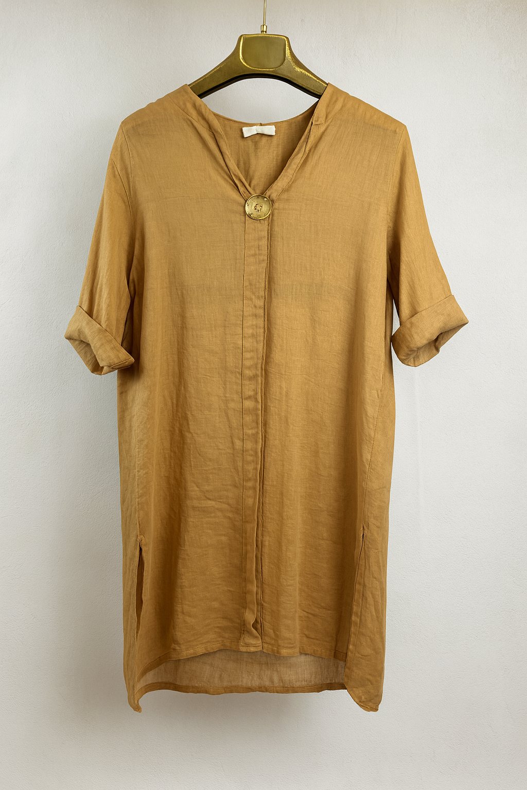 Vestido camisero mujer lino marrón con botón decorativo SEROTONIN Calpe