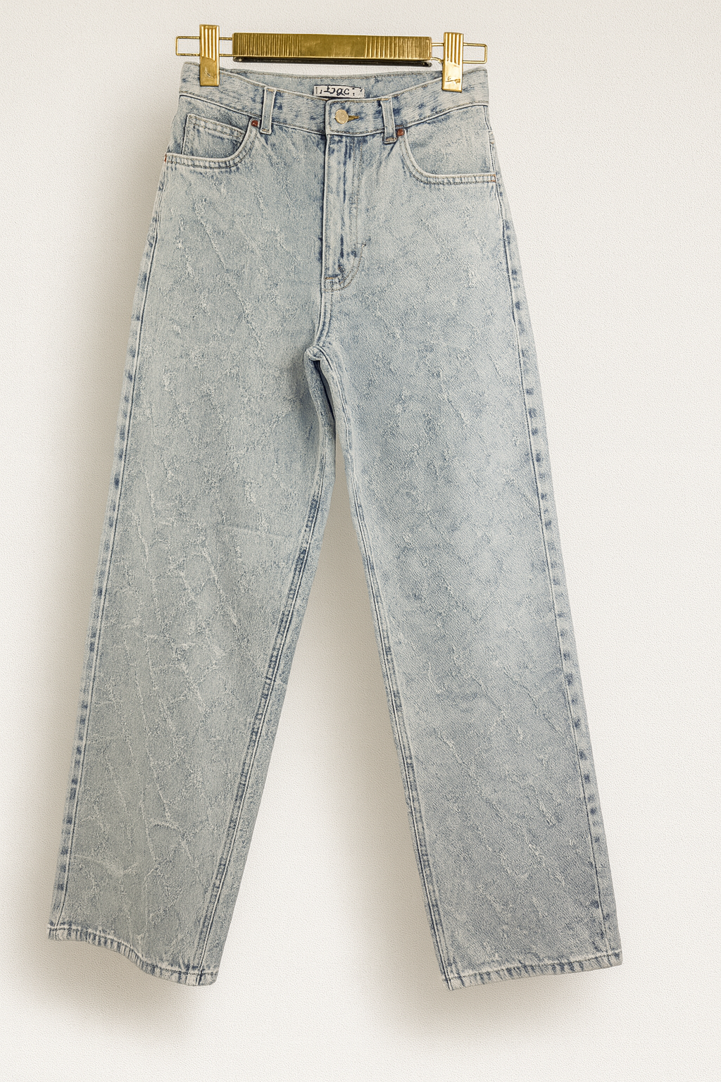 Pantalón de mujer vaquero azul claro recto con lavado efecto ácido SEROTONIN Calpe