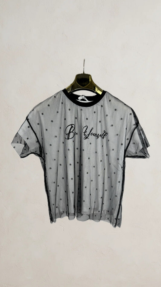 Camiseta Mesh Lunares “Be Yourself”