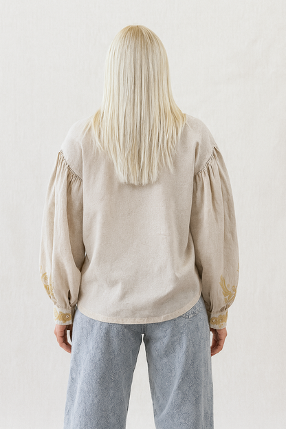 Blusa beige bordada artesanal mujer | SEROTONIN Calpe