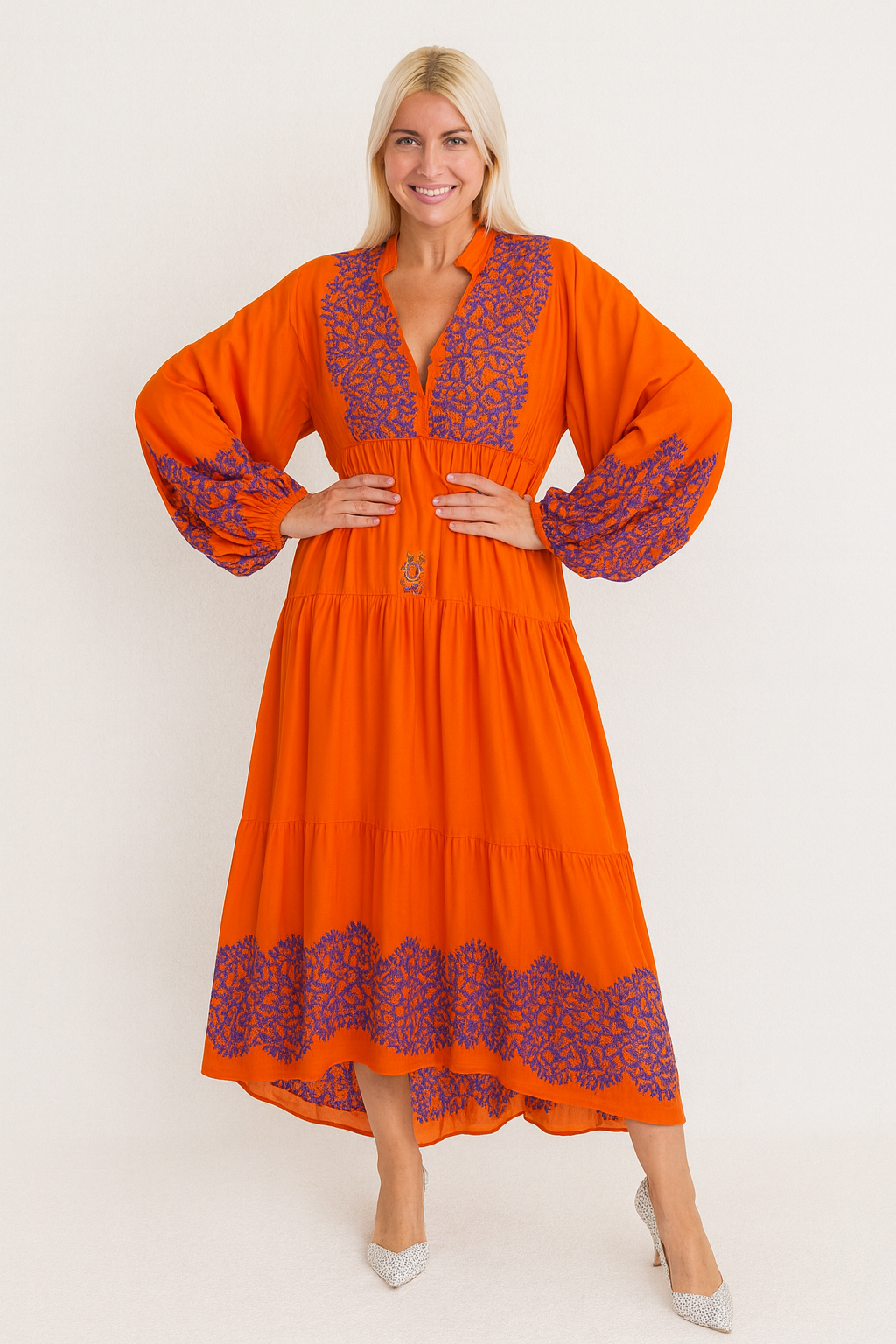 Vestido largo mujer naranja bordado floral violeta boho chic | SEROTONIN